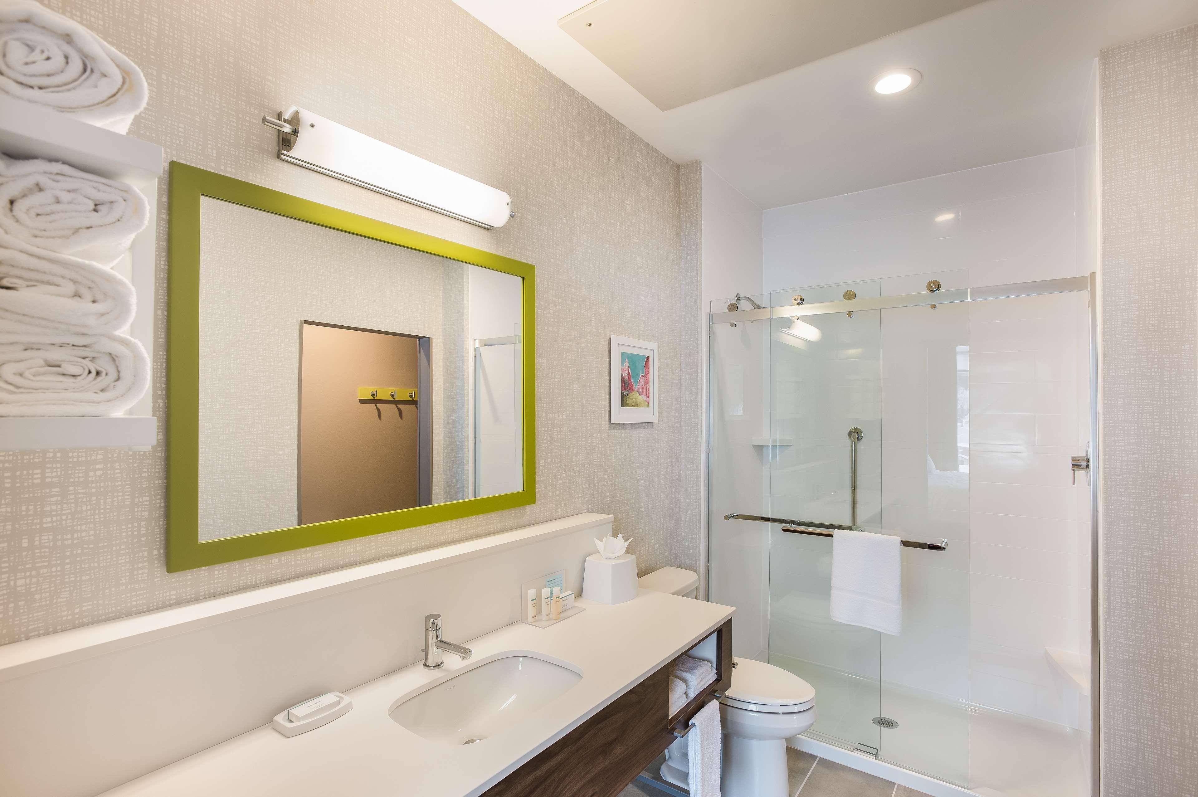Hampton Inn & Suites Houghton Bagian luar foto