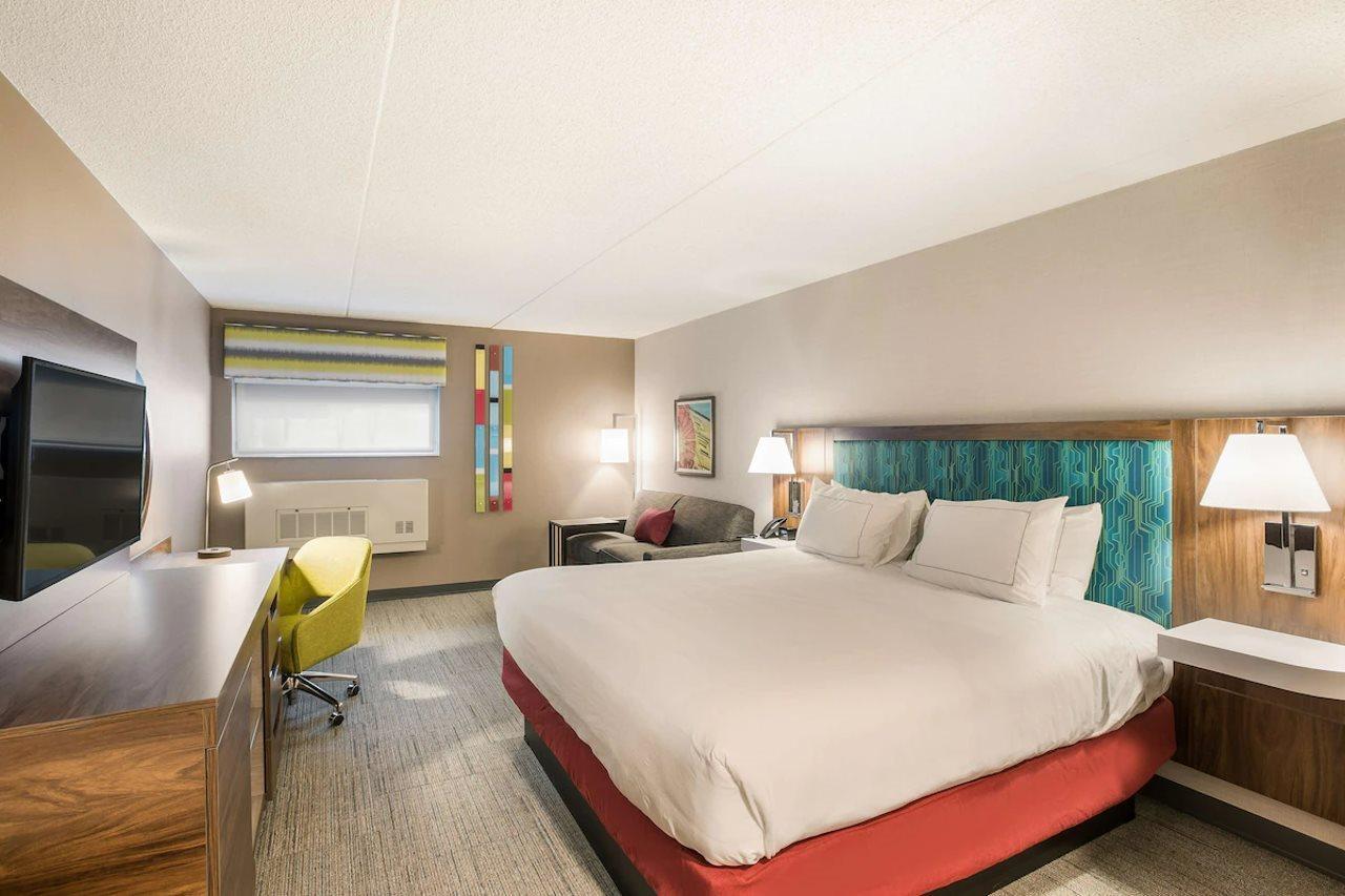 Hampton Inn & Suites Houghton Bagian luar foto