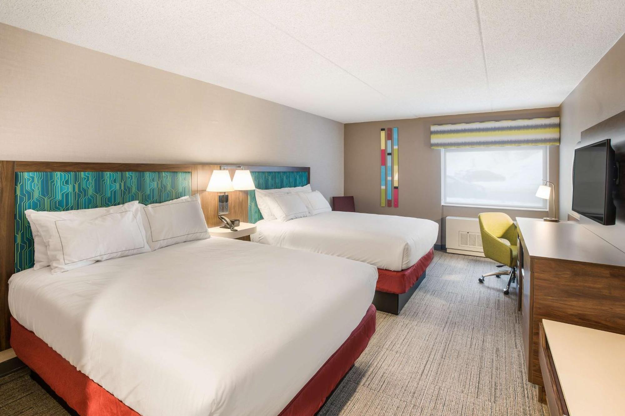 Hampton Inn & Suites Houghton Bagian luar foto