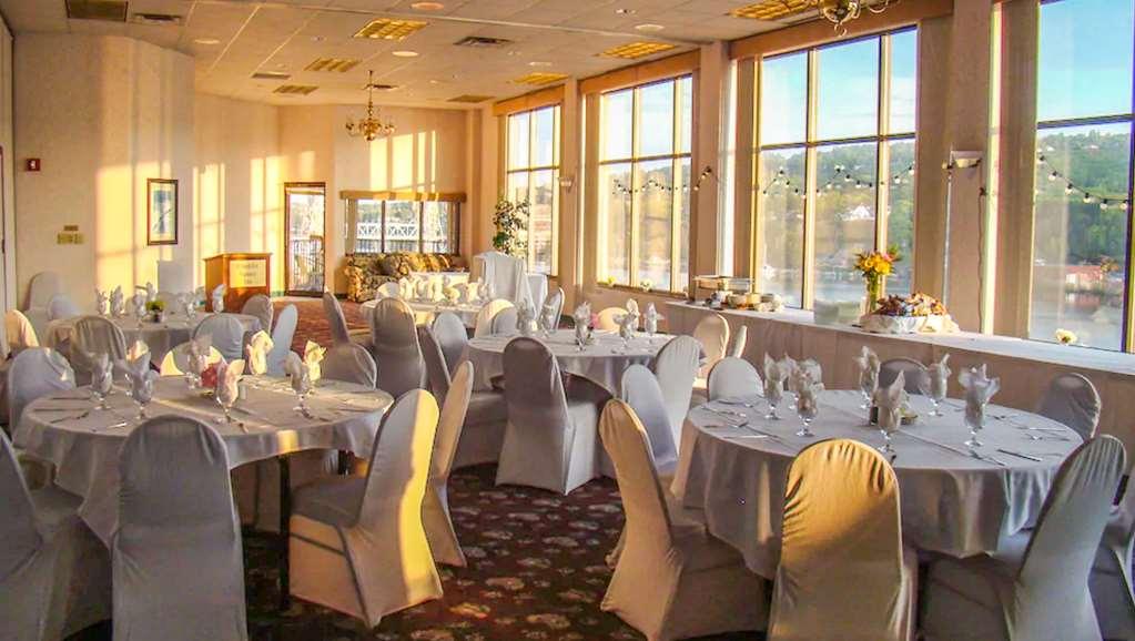 Hampton Inn & Suites Houghton Restoran foto